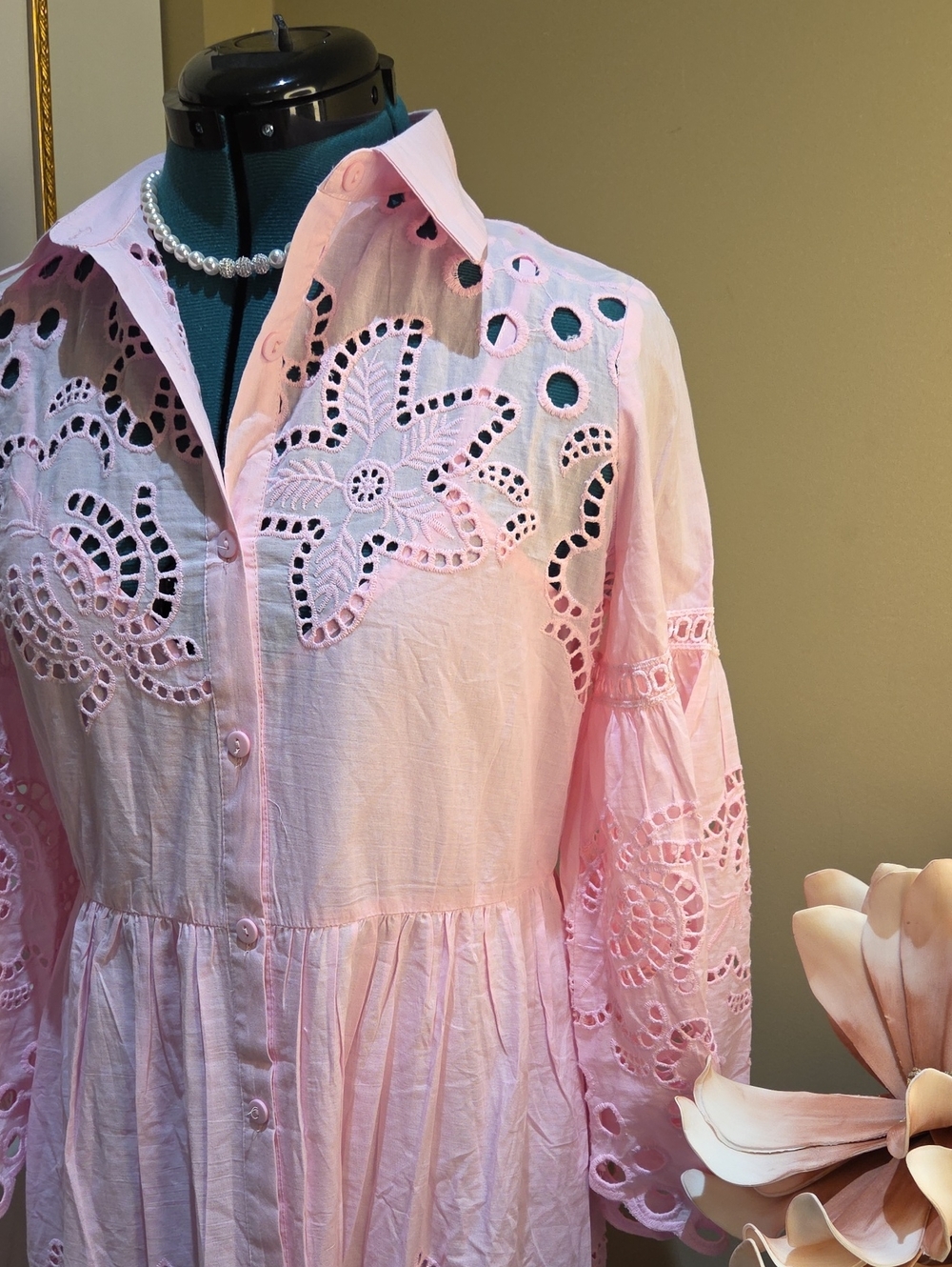 Nwt Large & Mediun Solitaire Pink Eyelet Maxi Dress - Picture 12 of 17